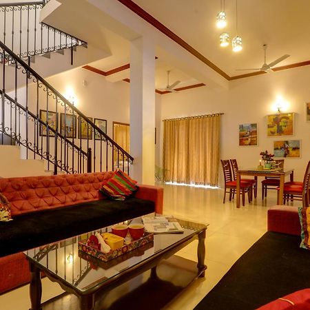 Jaqk Holidays - 9Bhk Villa For Big Groups, Private Pool-Wifi-Cartaker-Parking, North Goa Baga Bagian luar foto