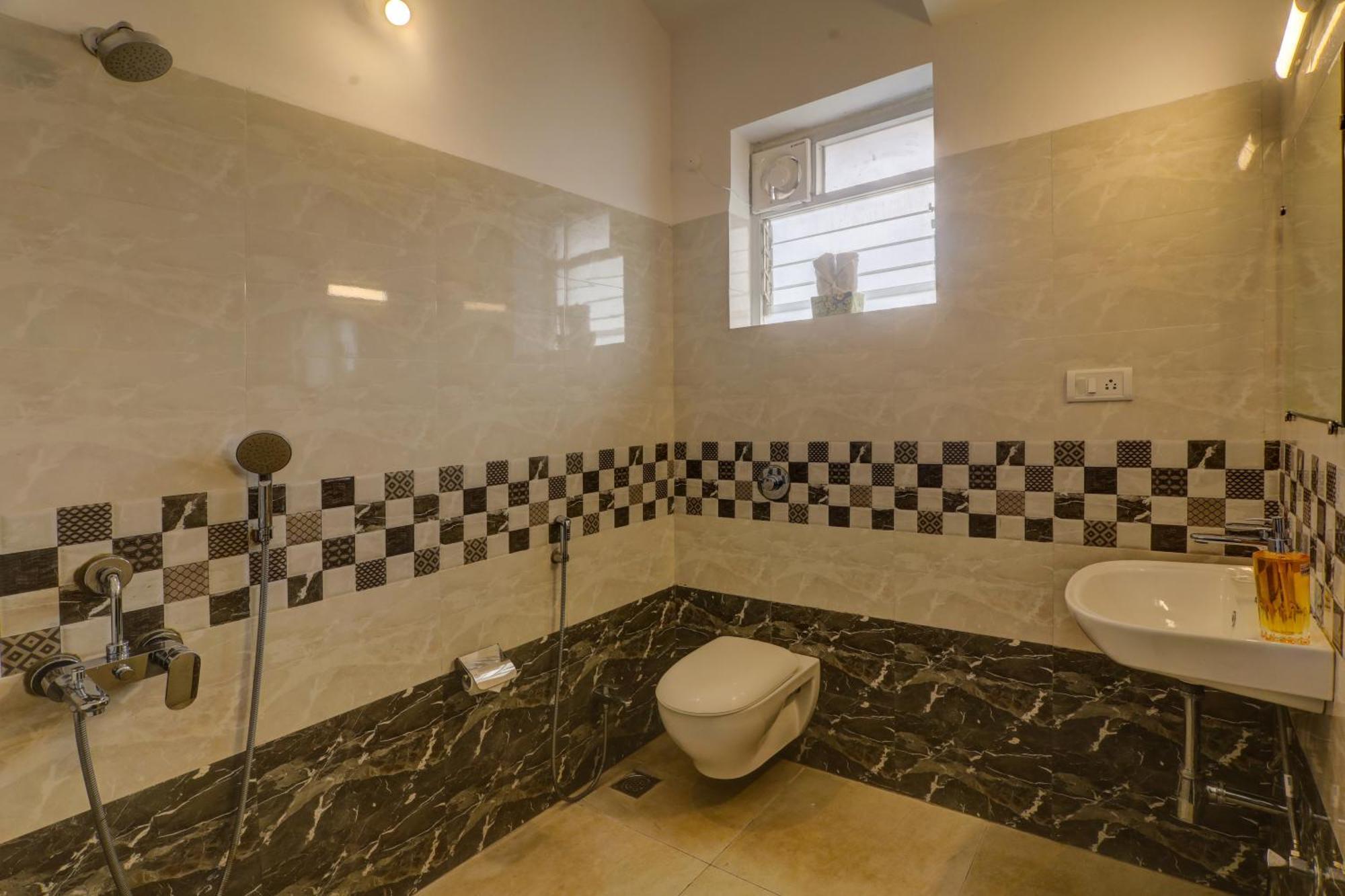 Jaqk Holidays - 9Bhk Villa For Big Groups, Private Pool-Wifi-Cartaker-Parking, North Goa Baga Bagian luar foto