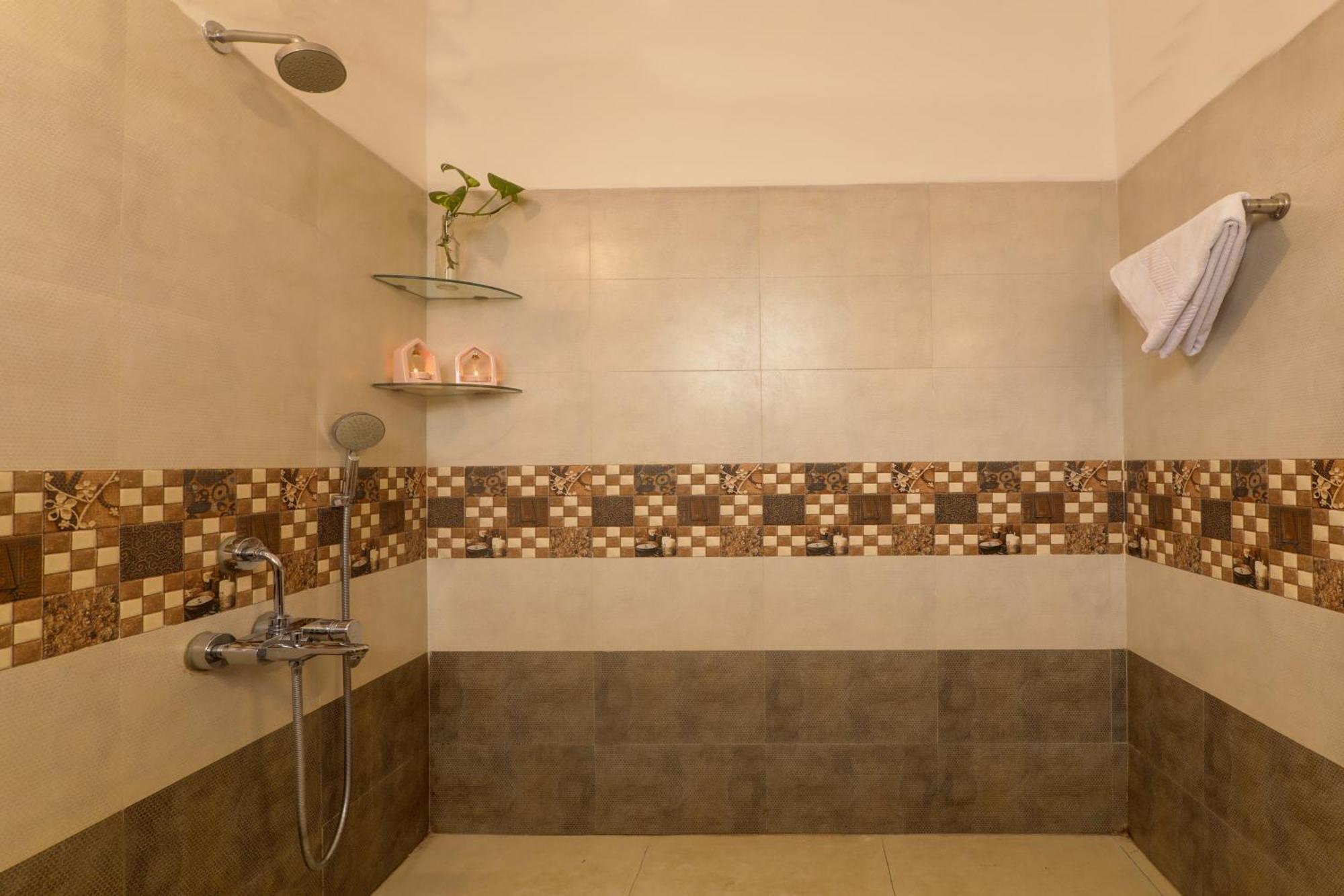 Jaqk Holidays - 9Bhk Villa For Big Groups, Private Pool-Wifi-Cartaker-Parking, North Goa Baga Bagian luar foto
