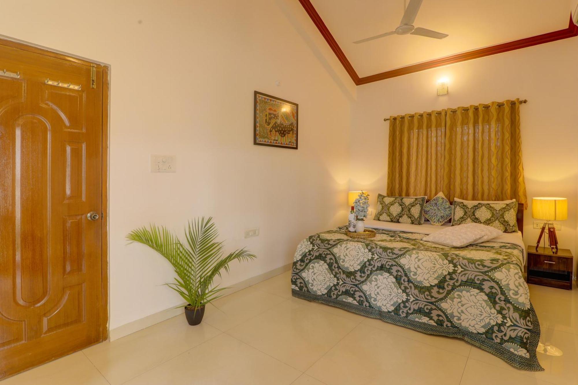Jaqk Holidays - 9Bhk Villa For Big Groups, Private Pool-Wifi-Cartaker-Parking, North Goa Baga Bagian luar foto